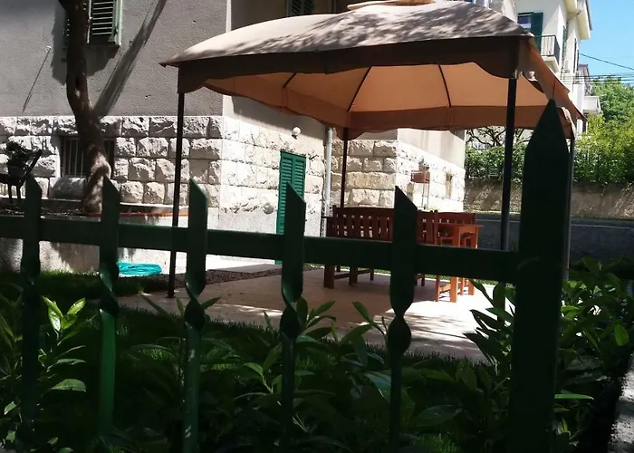 Garden Vanya Apartman *