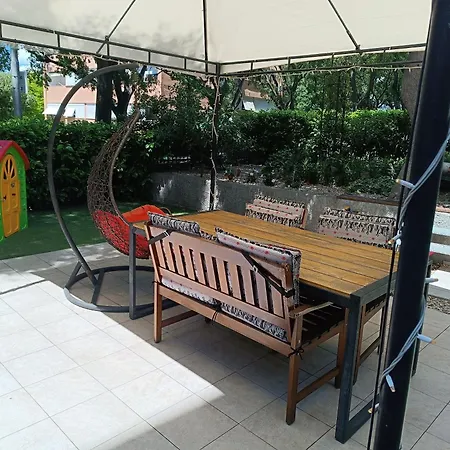 Apartamento Garden Vanya *